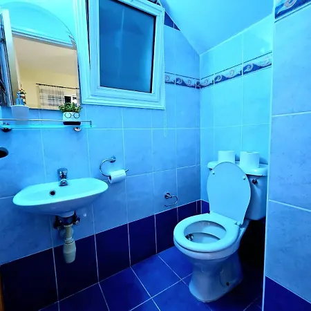 Spacious With Private Pool Vila